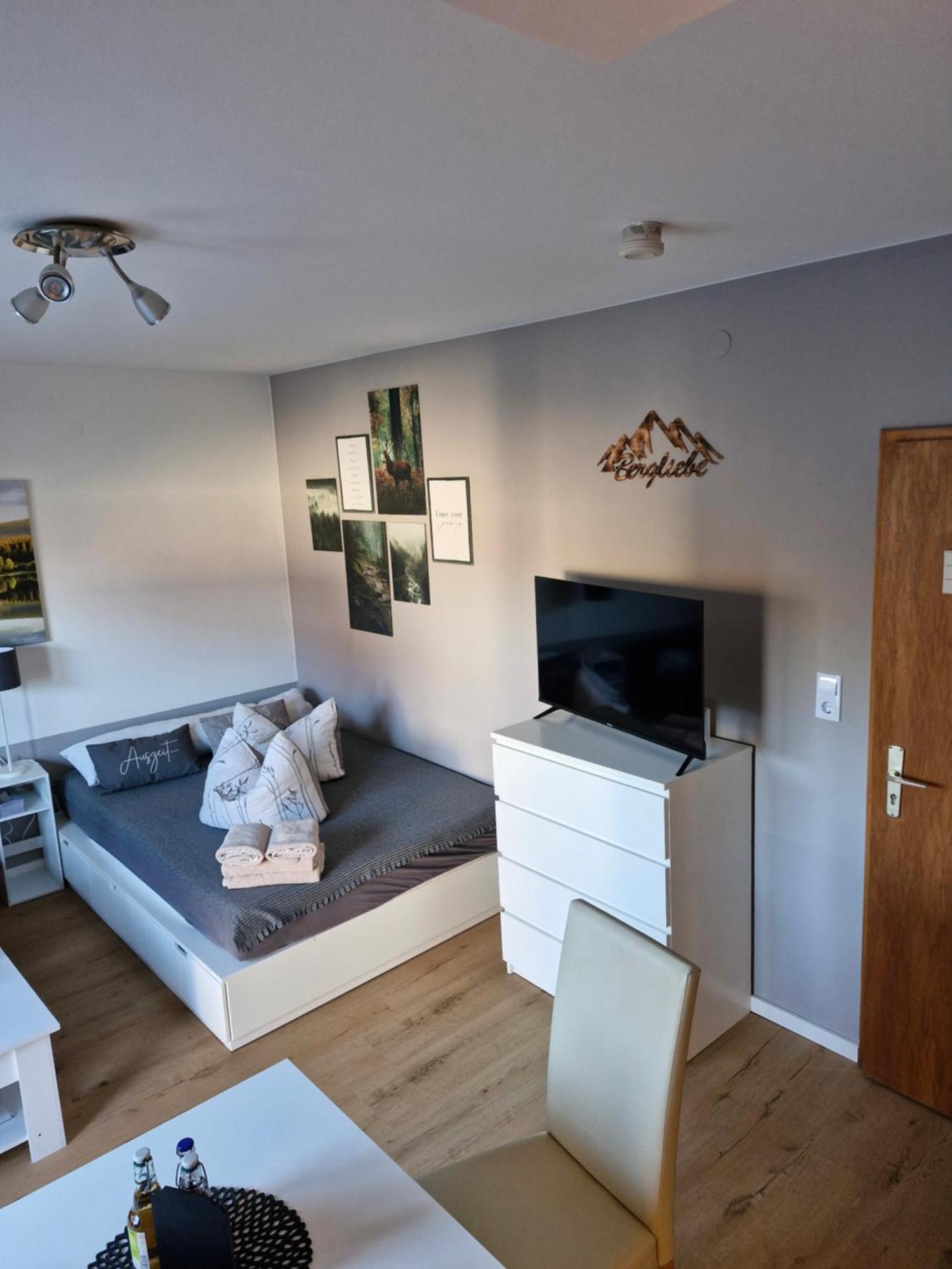 Apartment Mit Garten 巴特劳特堡 外观 照片